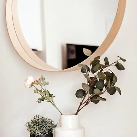 Modern Serviced Studio Downtown